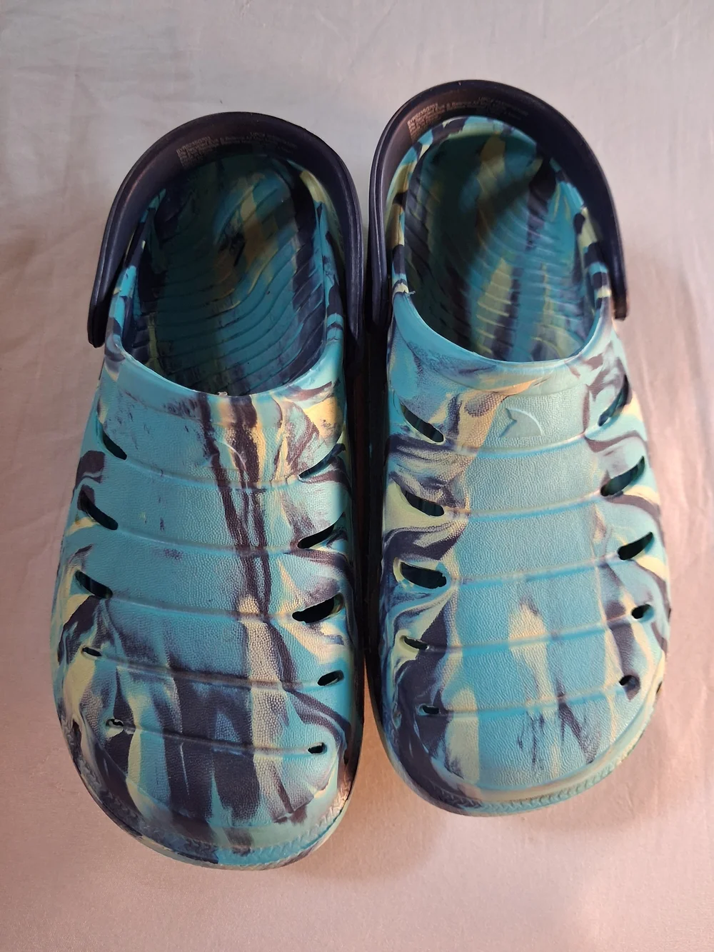 Unisex Slip-On Clogs Marble Pattern NWOT Toddler Size 8 & Kid's Size 1 Available